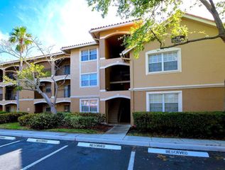 215 SW 117th Ter 14304, Pembroke Pines, FL 33025