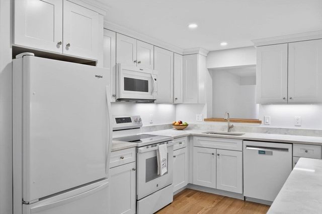 16 West Woods 16, Yarmouth, MA 02675