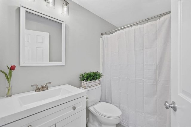 16 West Woods 16, Yarmouth, MA 02675