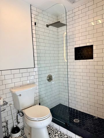 328 Dartmouth St 8, Boston, MA 02116