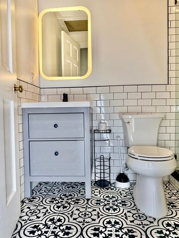 328 Dartmouth St 8, Boston, MA 02116