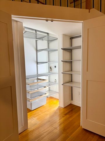 328 Dartmouth St 8, Boston, MA 02116