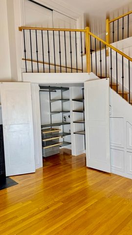 328 Dartmouth St 8, Boston, MA 02116