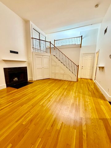 328 Dartmouth St 8, Boston, MA 02116