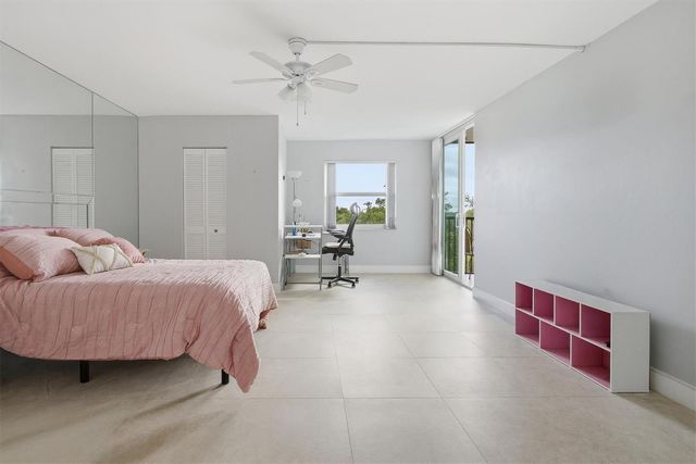 3910 Inverrary Boulevard 708-B, Lauderhill, FL 33319