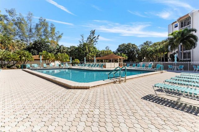 3910 Inverrary Boulevard 708-B, Lauderhill, FL 33319