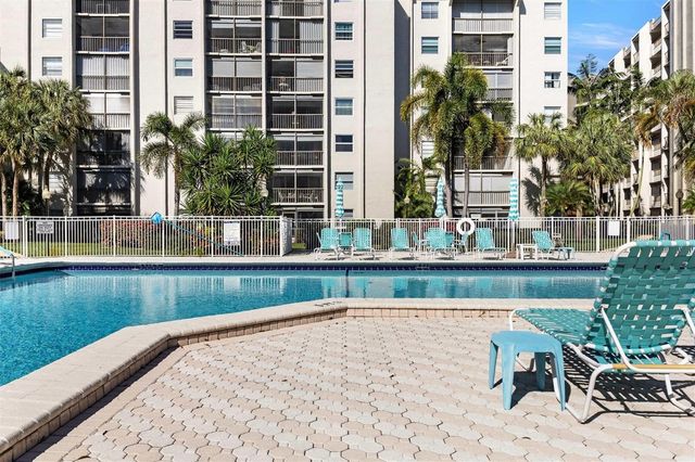 3910 Inverrary Boulevard 708-B, Lauderhill, FL 33319