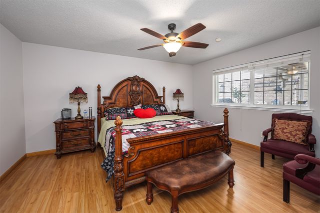 3029 Meadow Creek Court, Grand Prairie, TX 75052