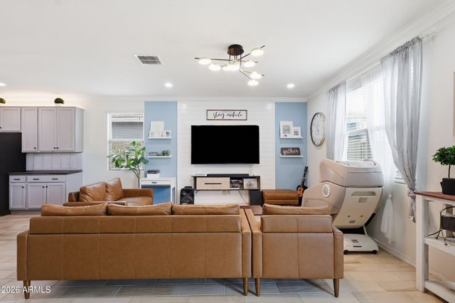3340 W CARTER Road, Phoenix, AZ 85041