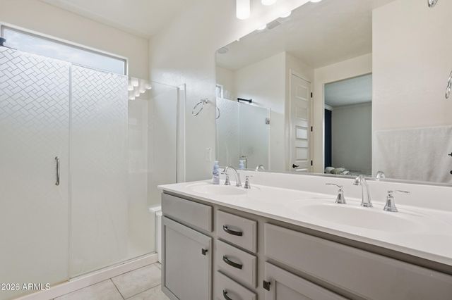 3340 W CARTER Road, Phoenix, AZ 85041