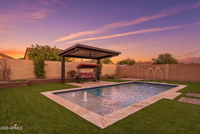 3340 W CARTER Road, Phoenix, AZ 85041