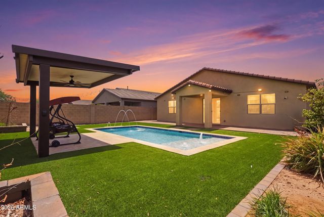 3340 W CARTER Road, Phoenix, AZ 85041