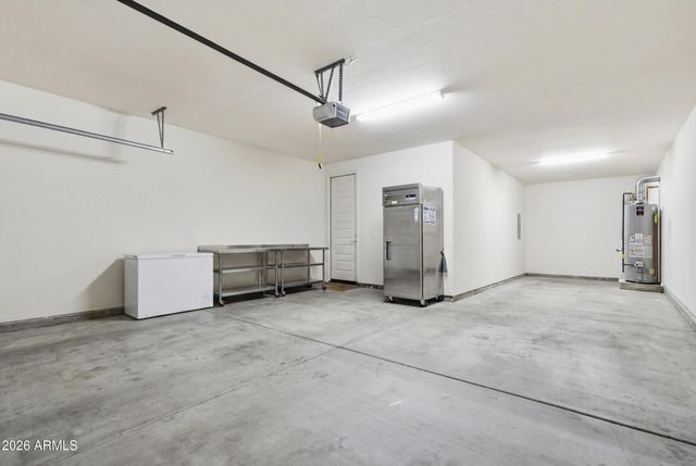3340 W CARTER Road, Phoenix, AZ 85041