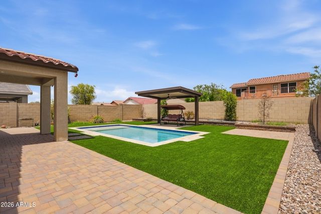 3340 W CARTER Road, Phoenix, AZ 85041