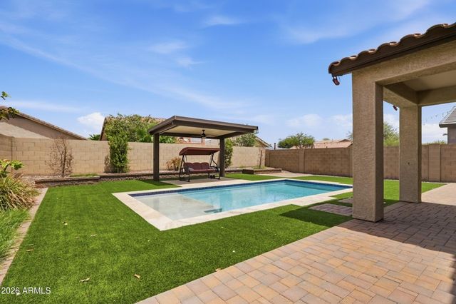 3340 W CARTER Road, Phoenix, AZ 85041