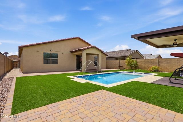 3340 W CARTER Road, Phoenix, AZ 85041
