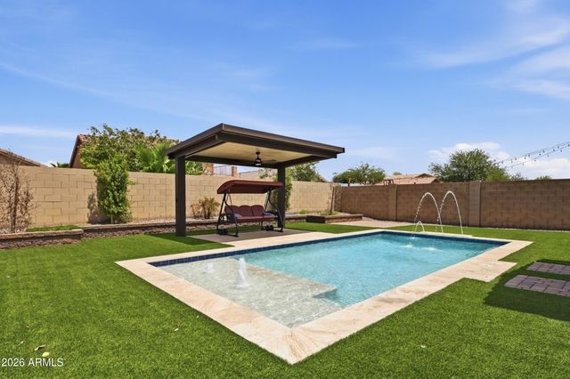 3340 W CARTER Road, Phoenix, AZ 85041
