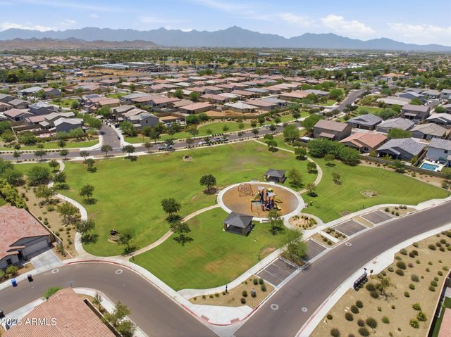 3340 W CARTER Road, Phoenix, AZ 85041