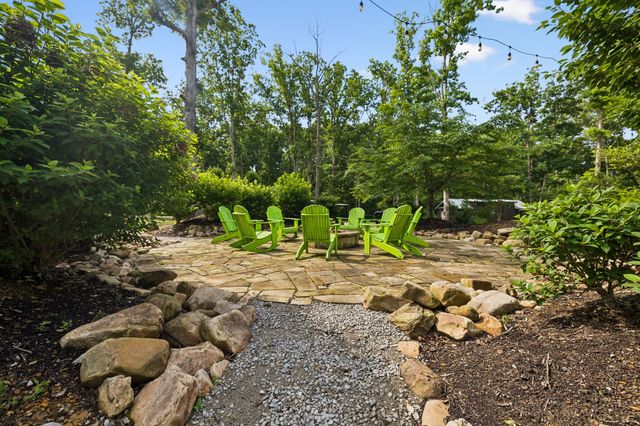 72 Crawfish Ct, Tracy City, TN 37387