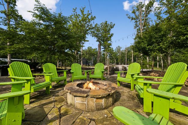 72 Crawfish Ct, Tracy City, TN 37387