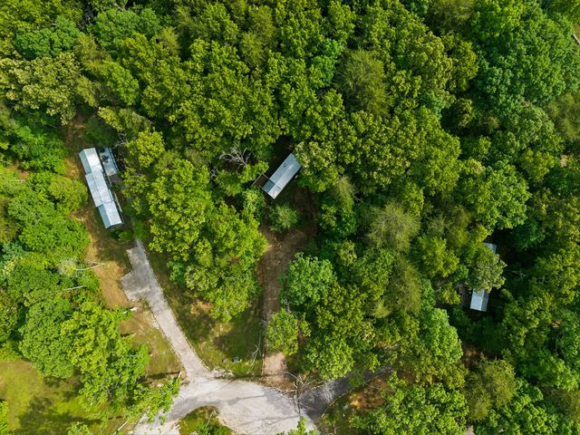 72 Crawfish Ct, Tracy City, TN 37387