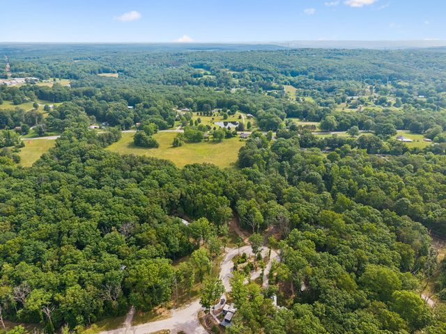 72 Crawfish Ct, Tracy City, TN 37387