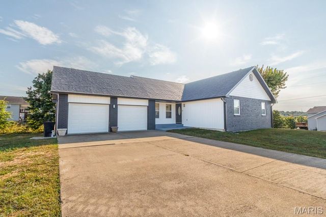 20250 Simmons Road, Waynesville, MO 65583