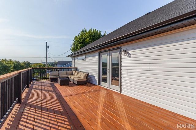 20250 Simmons Road, Waynesville, MO 65583