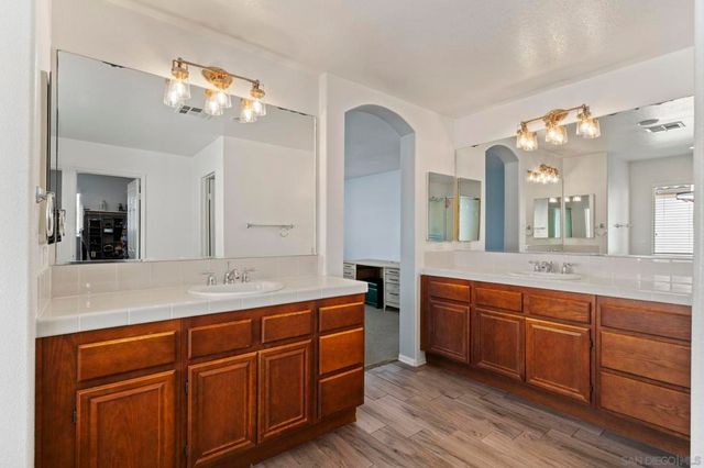 1563 Quiet Trail Dr, Chula Vista, CA 91915