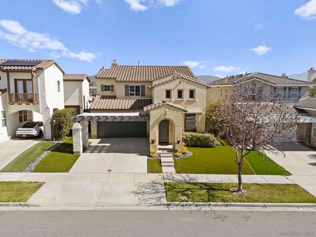 1563 Quiet Trail Dr, Chula Vista, CA 91915