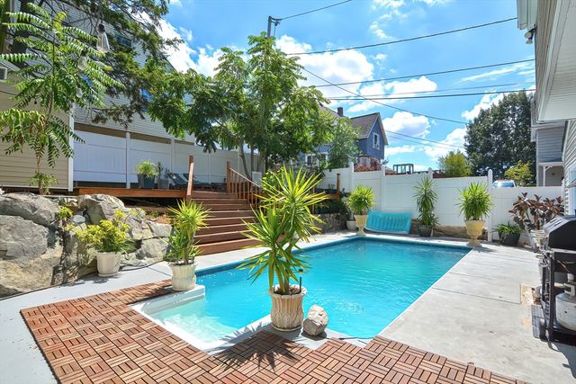 15 Bower S Bower, Malden, MA 02148