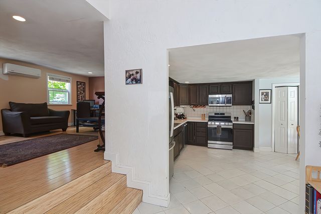 15 Bower S Bower, Malden, MA 02148