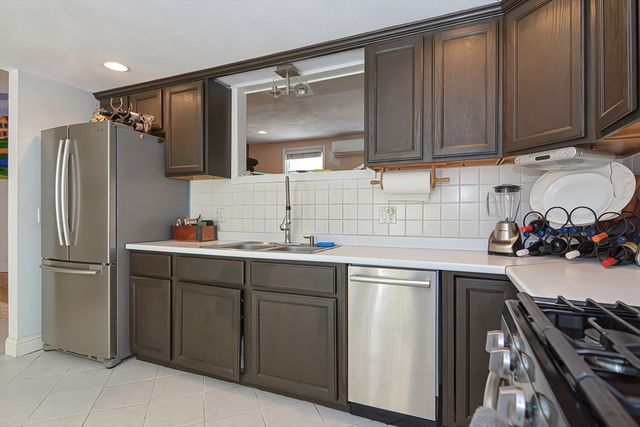15 Bower S Bower, Malden, MA 02148