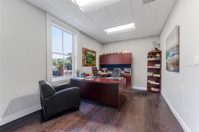 337 S PLANT AVENUE, Tampa, FL 33606