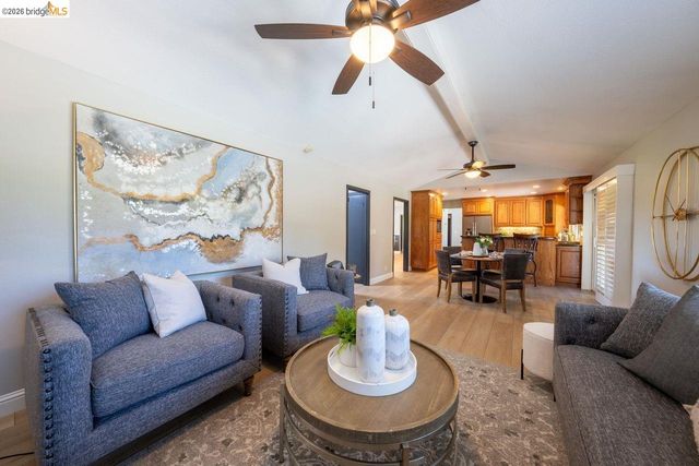 147 Loren Ln, Oakley, CA 94561