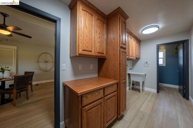 147 Loren Ln, Oakley, CA 94561