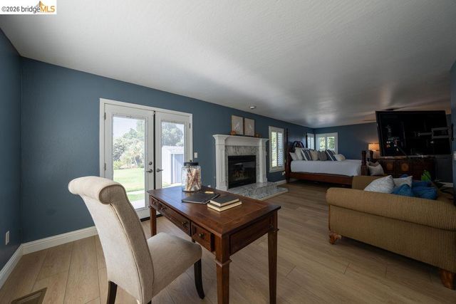 147 Loren Ln, Oakley, CA 94561