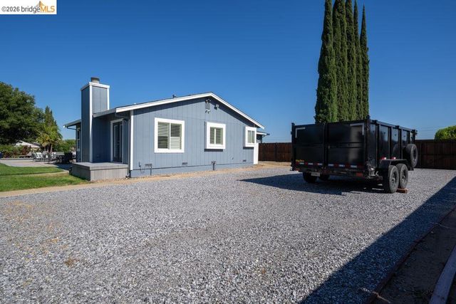 147 Loren Ln, Oakley, CA 94561