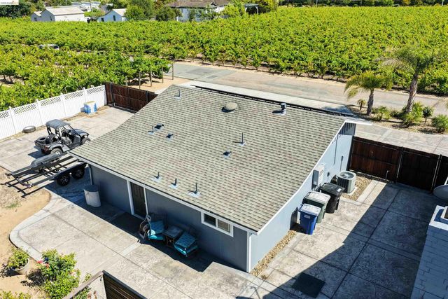 147 Loren Ln, Oakley, CA 94561