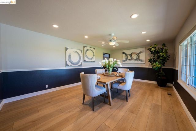 147 Loren Ln, Oakley, CA 94561