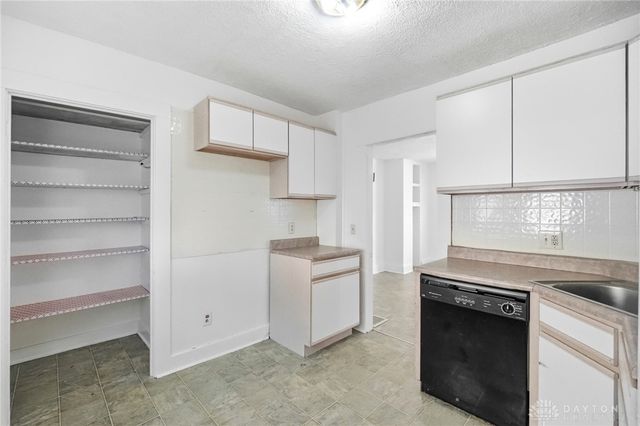 719 N Belmont Avenue, Springfield, OH 45503