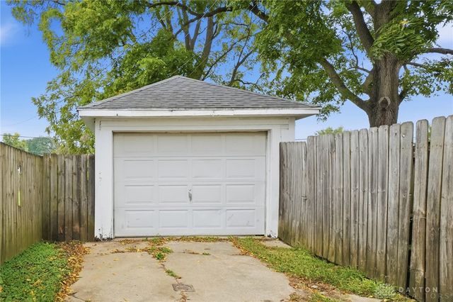719 N Belmont Avenue, Springfield, OH 45503