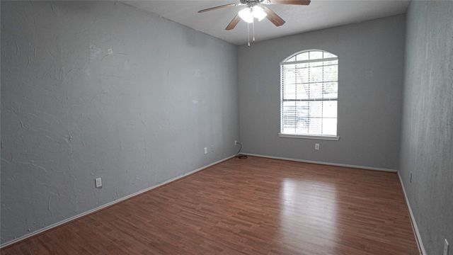 1512 Wheatfield Drive, Mesquite, TX 75149