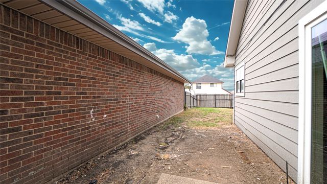 1512 Wheatfield Drive, Mesquite, TX 75149