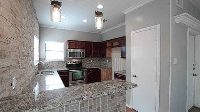 1512 Wheatfield Drive, Mesquite, TX 75149