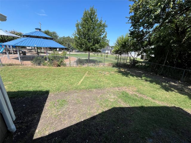 1215 H Place, Plano, TX 75074