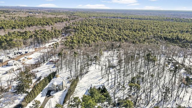 713 W Veterans Highway, Jackson, NJ 08527