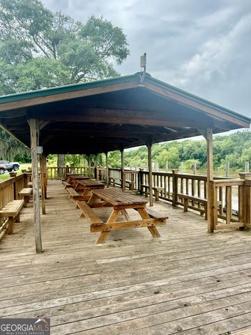 714 Altamaha Road, Jesup, GA 31545