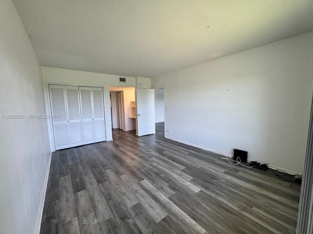 2950 N Palm Aire Drive 605, Pompano Beach, FL 33069