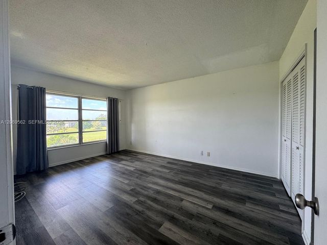 2950 N Palm Aire Drive 605, Pompano Beach, FL 33069
